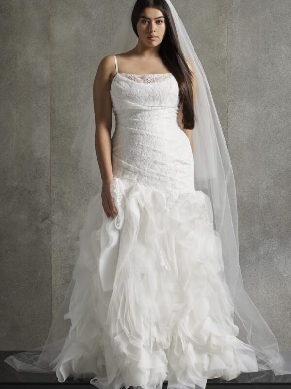 Flange Plus Size Wedding Dress 8VW351506