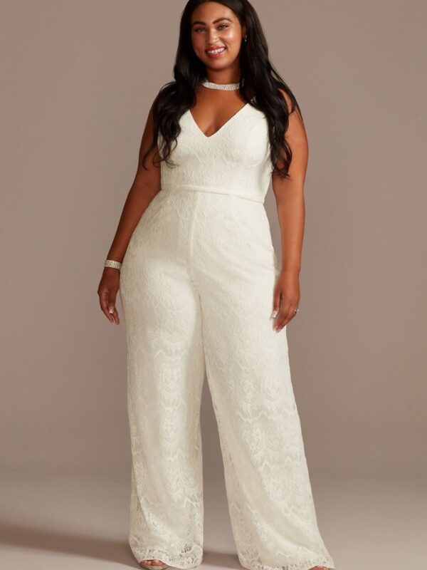 Scalloped Lace V-Neck Wide-Leg Plus Size Jumpsuit 9SDWG0931