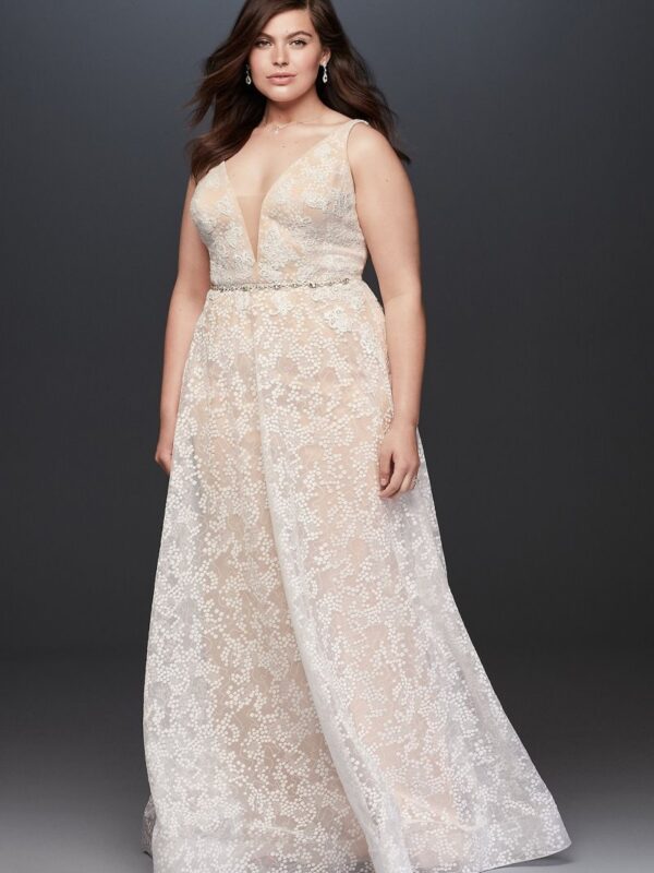 Strappy V-Neck Lace Plus Size Sheath Wedding Dress  9WG3959