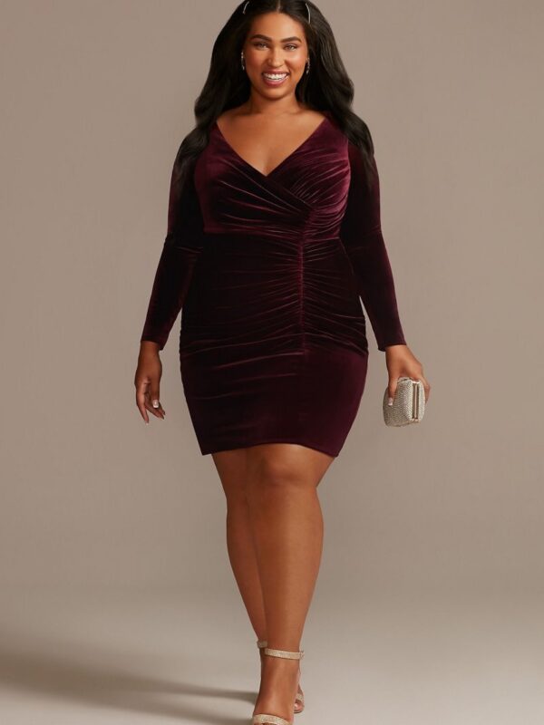 Long Sleeve Ruched Velvet Plus Size Dress D21NY2115V2W