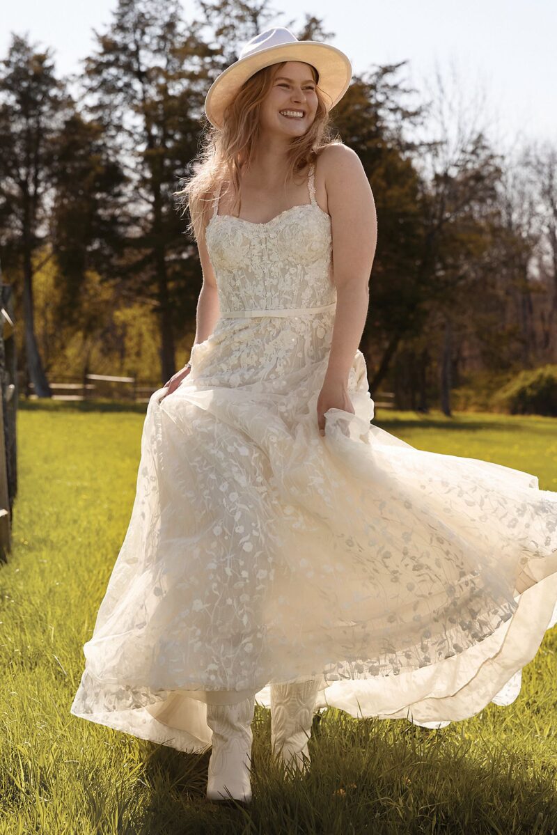 Embroidered Lace A-Line Wedding Dress MS251265