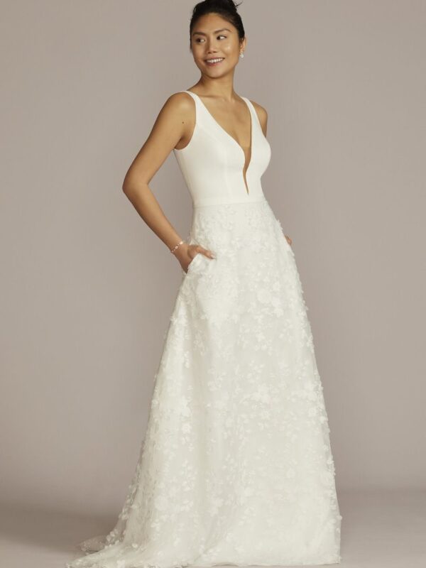 3D Floral Crepe A-Line Wedding Dress with Pockets WG4068